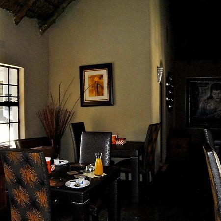 Birch Tree Cottage โจฮันเนสเบิร์ก ภายนอก รูปภาพ
